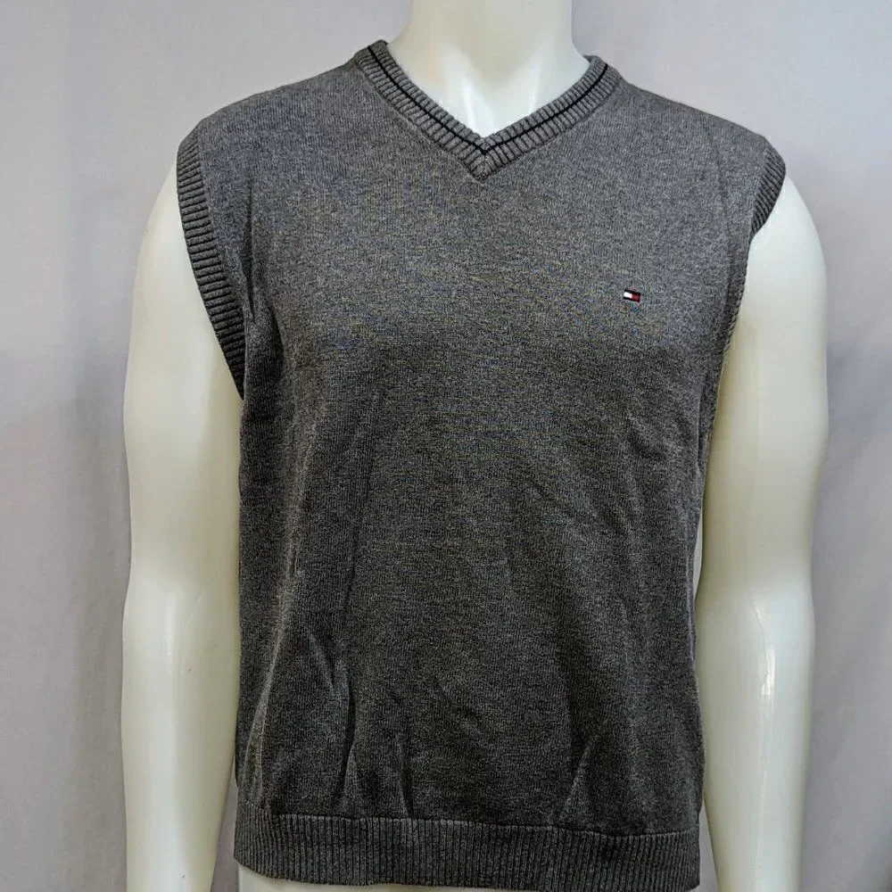 Classic looking Tommy Hilfiger Vest‎